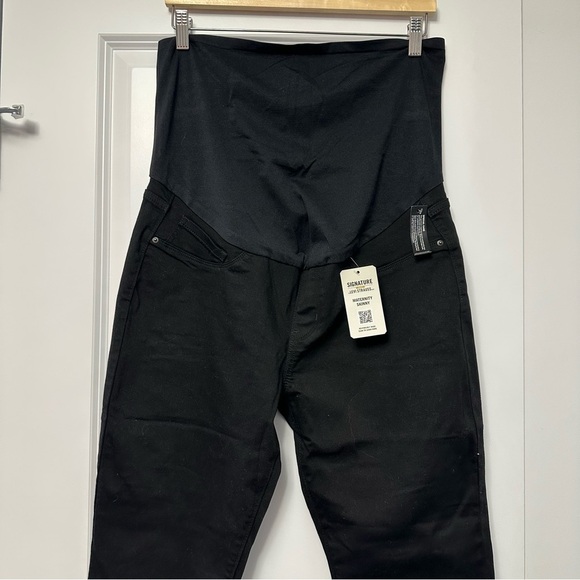 Signature by Levi Strauss & Co. Gold Womens Maternity Skinny Jeans - Picture 2 of 9